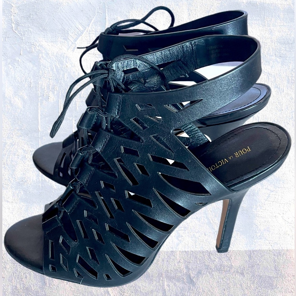 โจ Pour La Victoire Black Yermak Sandals - Italian Leather Glam! โจSize 9 - Picture 2 of 8